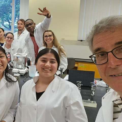 Photo of Prof Leustek and students in the ACSCId program