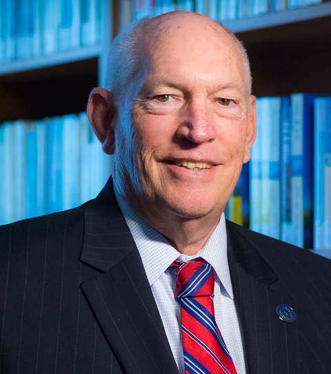 Photo of Lee Schneider